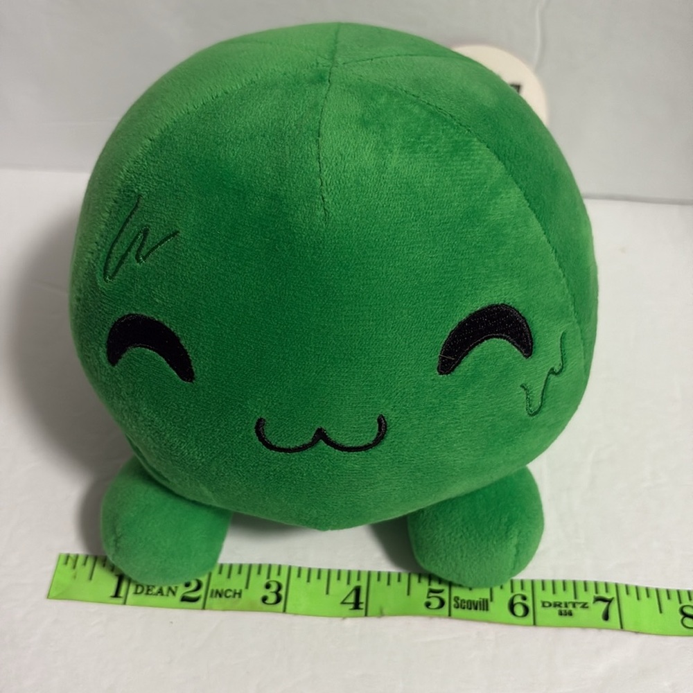 YouTooz UWU Slimecicle Stickie 6" Plushie